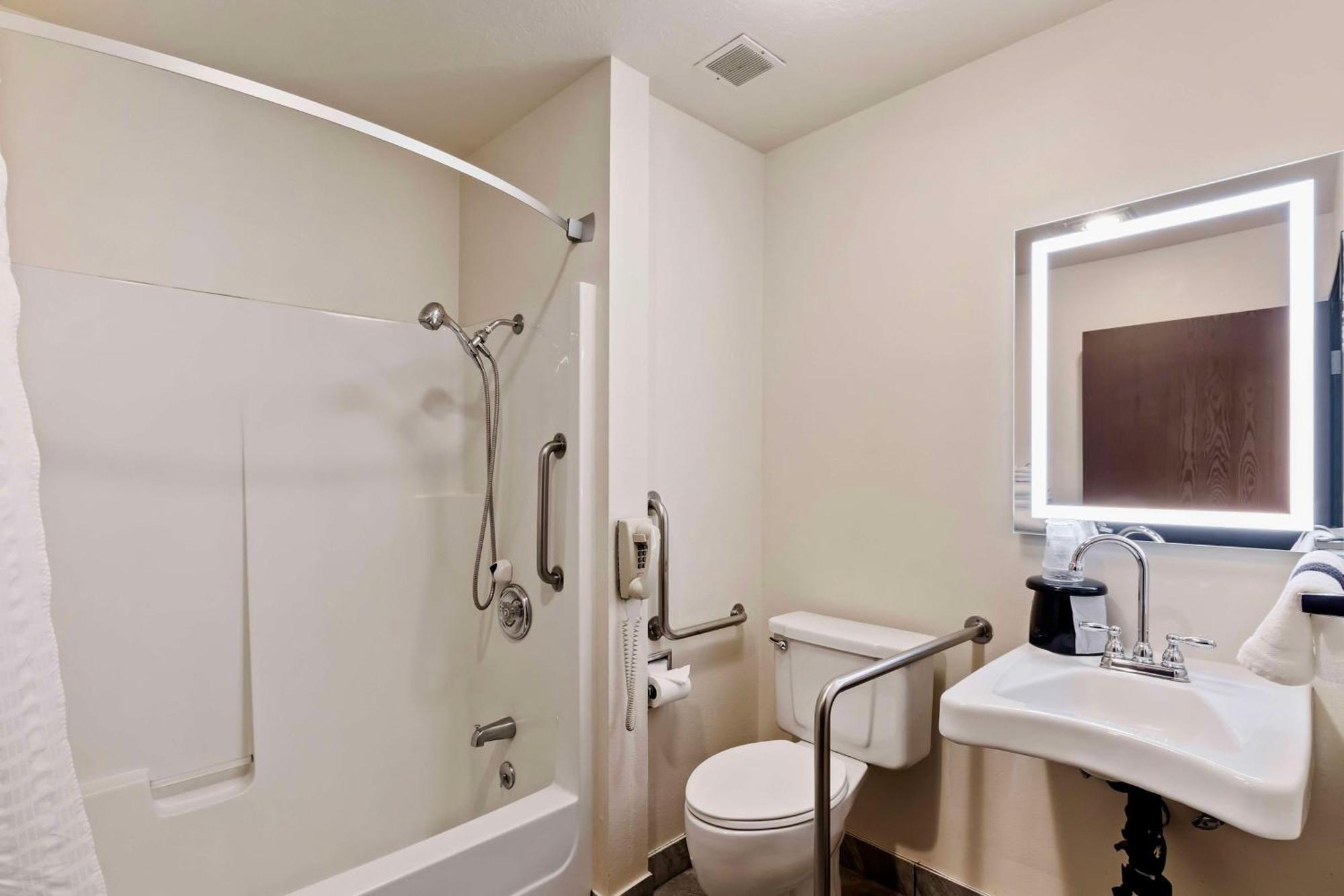 Surestay Hotel By Best Western טווין פולס מראה חיצוני תמונה